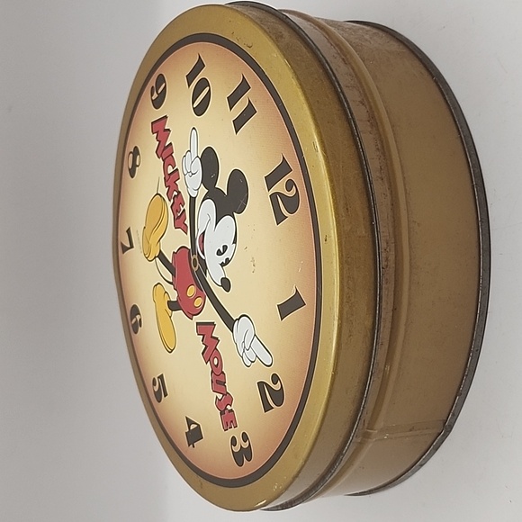 Vintage 1996 Disney's Mickey Mouse Clock Collector's Tin - Picture 3 of 11